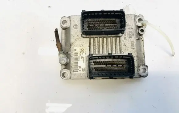 Opel Agila A Engine control unit/module 24456865 0261207426