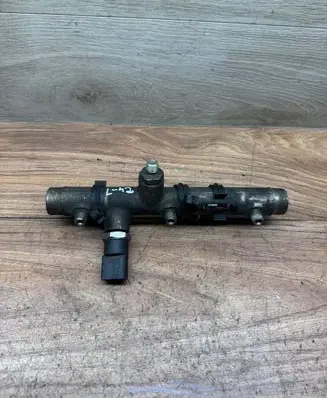 Audi A4 S4 B7 8E 8H Fuel main line pipe F00R001650 059130089D