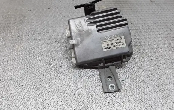 Toyota Corolla E120 E130 Power steering control unit/module 8965002090