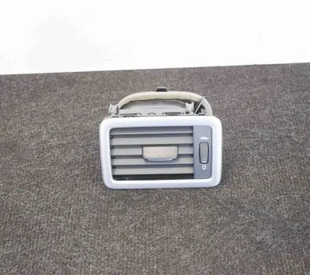 Volvo V70 Dashboard air vent grill cover trim 