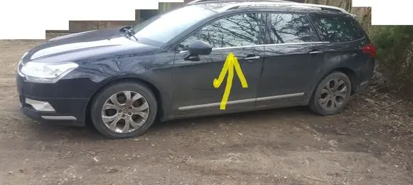 Citroen C5 Front door window glass four-door