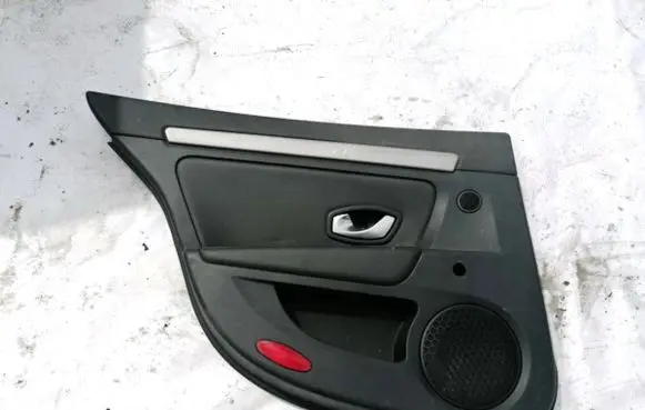 Renault Laguna III Rear door card panel trim 1008796