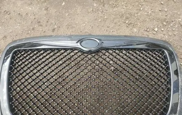 Chrysler 300 - 300C Front grill