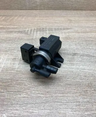 Volkswagen Golf IV Turbo solenoid valve 1H0906626 72190320