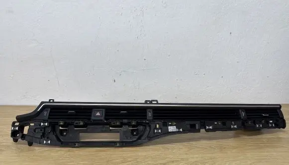 Audi A5 Dash center air vent grill 8w1820902