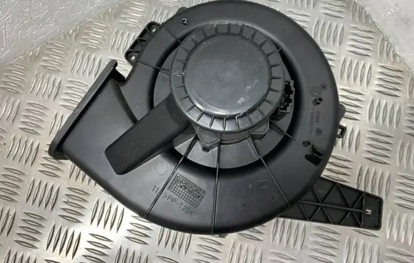Seat Ibiza III (6L) Heater fan/blower 6Q1820015C A1916