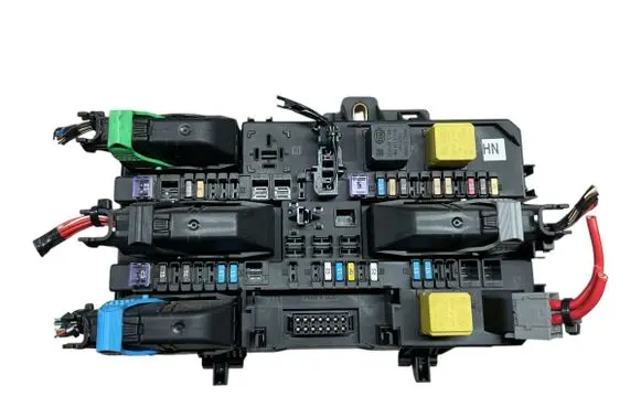 Opel Zafira B Fuse box set 13220829M 5DK00866943
