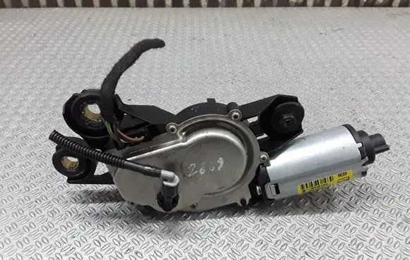Seat Toledo III (5P) Rear window wiper motor 5P0955711B