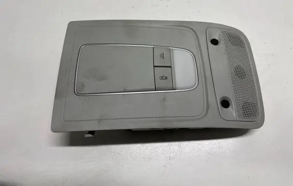 Audi Q3 8U Front seat light 8V0947135A