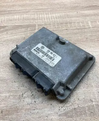 Volkswagen Lupo Engine control unit/module ECU 038906013L 0281001748