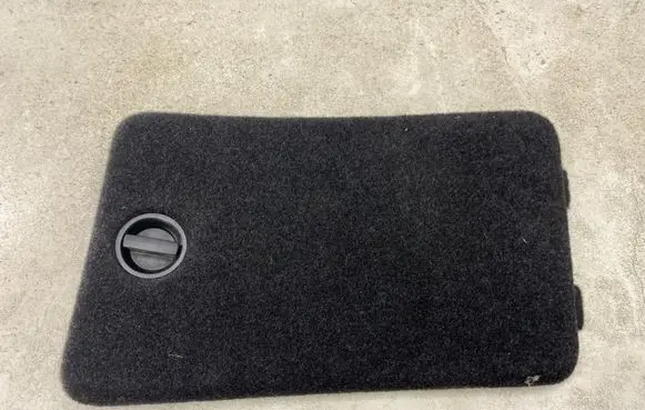 Volkswagen PASSAT B6 Trunk/boot trim cover 1J0867468