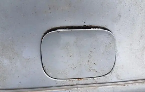 Renault Laguna I Rear bumper row hook cap/cover 