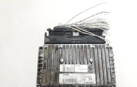 Citroen C5 Engine control unit/module s118047507c 9645969580