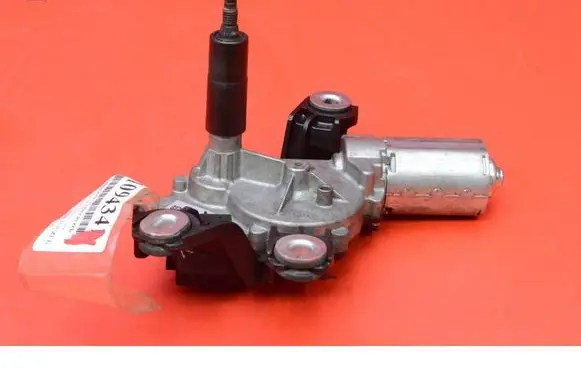 Volkswagen Golf V Rear window wiper motor 1K6955711C