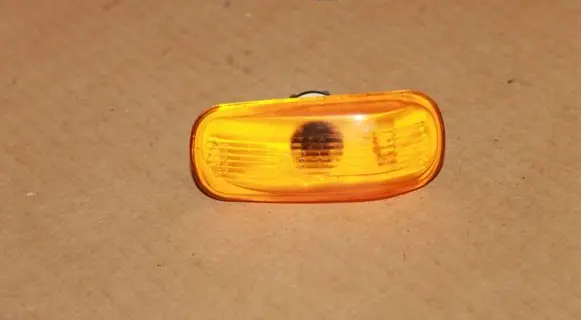Saab 9000 CS Front fender indicator light