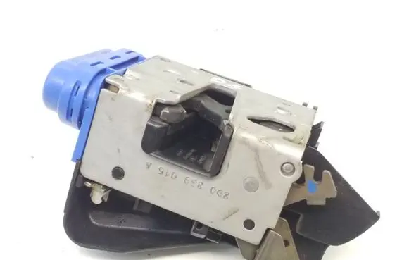 Audi A4 S4 B5 8D Rear door lock 8D0839016A