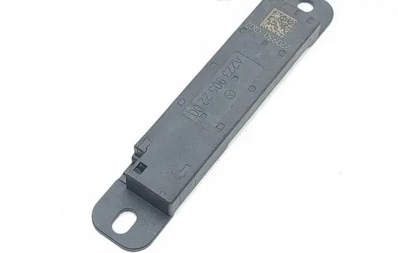 Mercedes-Benz EQE v295 Keyless system antenna A2239052200