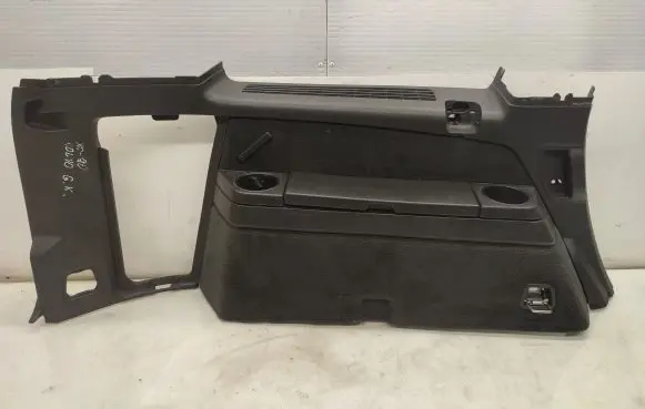 Volvo XC90 Trunk/boot lower side trim panel 39861657