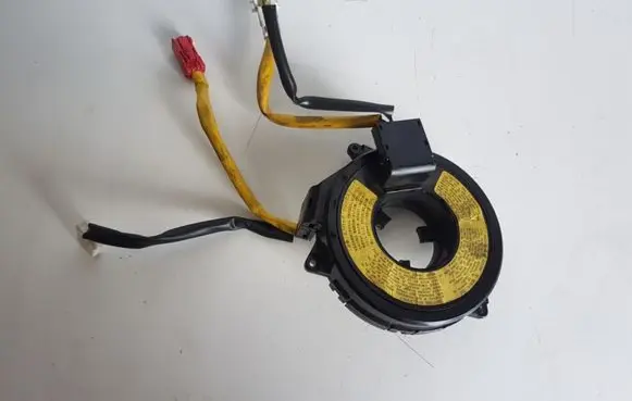 Mitsubishi Montero Airbag slip ring squib (SRS ring) L60Y450158