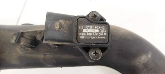 Audi A4 S4 B6 8E 8H Air pressure sensor 0281002401