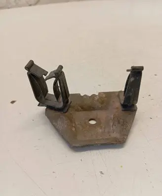 Volkswagen Transporter - Caravelle T4 Battery bracket 701915313