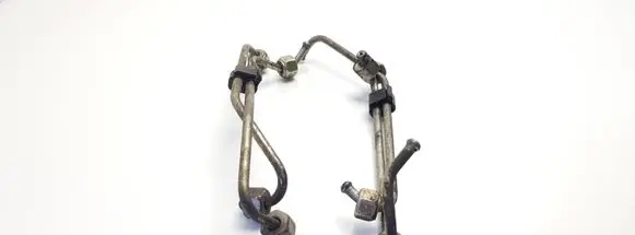 Volkswagen Golf IV Fuel injector supply line/pipe 