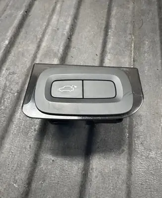 Volvo S90, V90 Tailgate/boot open switch button 31427329 31426650