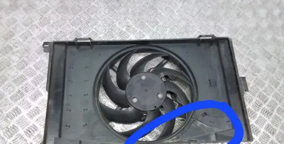 BMW i3 Radiator cooling fan shroud 8642144 8641949