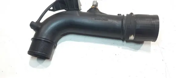 Toyota Auris 150 Intercooler hose/pipe 173620R021