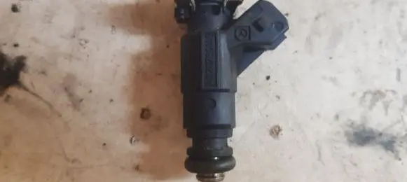 Mercedes-Benz S W220 Fuel injector A1120780149 0280156014