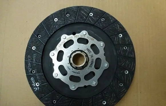 Renault Symbol III Clutch pressure plate 3000951372