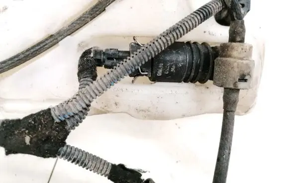 Opel Zafira A Windscreen/windshield washer pump