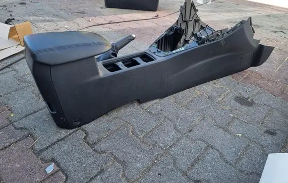Ford Focus Center console XXXXXXXXXXX