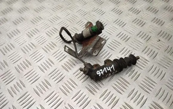 Clutch slave cylinder