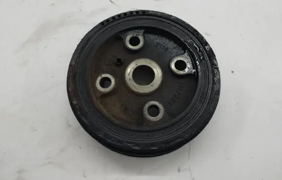 Volvo XC90 Crankshaft pulley 30731865