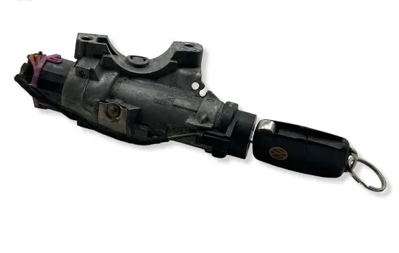 Volkswagen Polo V 6R Ignition lock 4B0905851Q