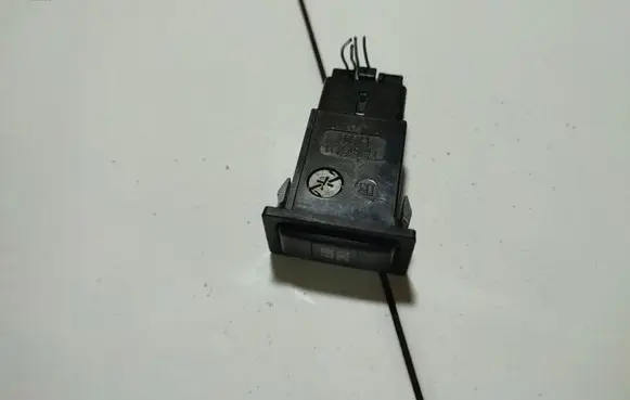 Toyota Avensis T250 Traction control (ASR) switch TR8801