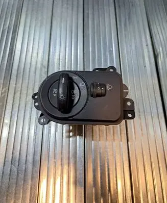 Ford Fusion Light switch 2s6T13A024CA