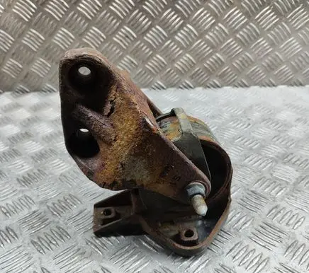 KIA Soul Engine mount bracket 21810E4000