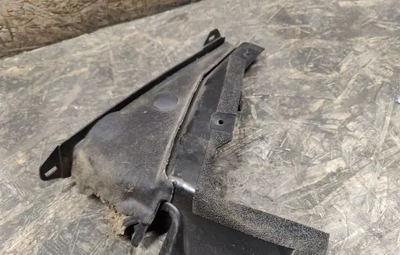 Jaguar XJ X350 Other engine bay part 2W93F017C01AD