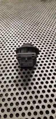 Renault Trafic II (X83) Wing mirror switch 7738469