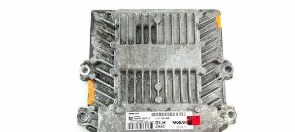 Volvo V50 Engine control unit/module 31211081AA 5WS40328CT
