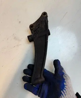 Volkswagen Transporter - Caravelle T4 Engine mounting bracket 028409905k