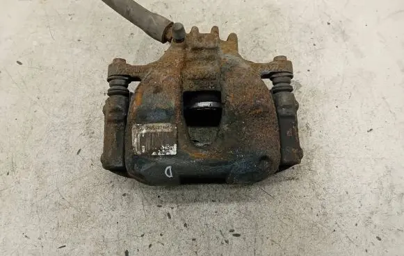 Peugeot 308 Front brake caliper