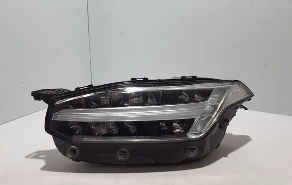 Volvo XC90 Headlight/headlamp 31655807