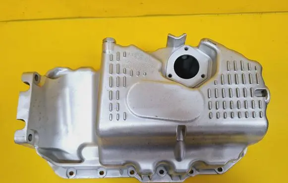 Audi A3 S3 8P Oil sump 03C103603T