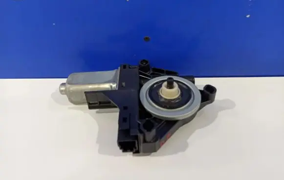 Volvo XC60 Front door window regulator motor 31253062 966269102