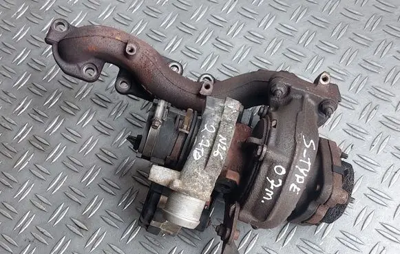 Jaguar S-Type Turbo 6R8Q6K682BA Y523413