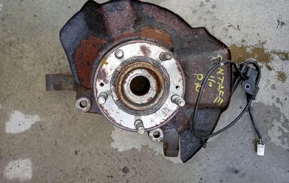 Hyundai Santa Fe Front wheel hub