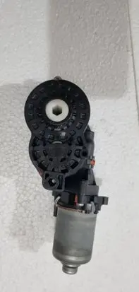 Toyota RAV 4 (XA40) Seat adjustment motor 